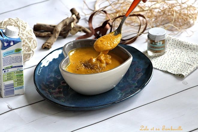 recette soupe aux carottes et gingembre, soupe carottes coco curry