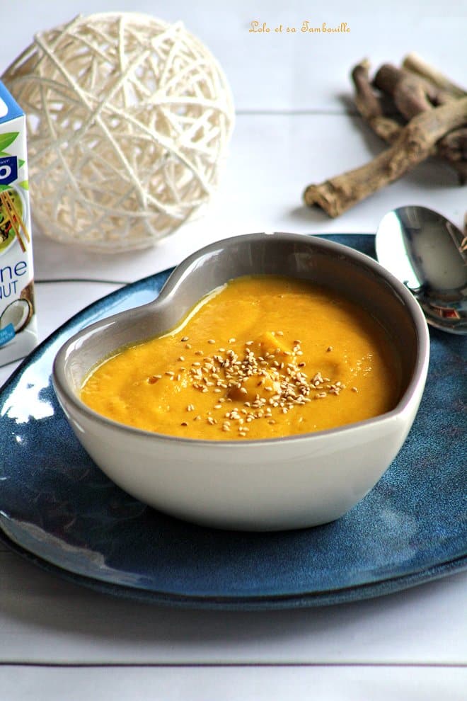 soupe aux carottes curry, recette soupe aux carottes et lait de coco
