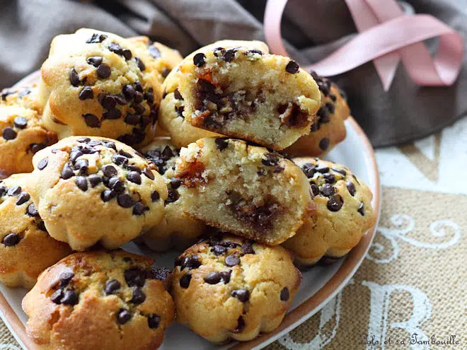 Muffins au Milka,muffins au chocolat milka,muffins milka recette,muffins milka schokolade,Recette muffins chocolat,Muffins moelleux facile,Muffins au chocolat et caramel,Recette muffins rapide et facile,Muffins Milka caramel cacahuètes,Gâteau goûter pour la rentrée,Muffins sans beurre,recette de base pour muffin moelleux,recette de base muffins moelleux,recette de base pour muffins,recette de base muffins,Comment faire des muffins ultra moelleux