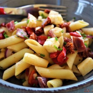 Salade de pennes aux tomates séchées