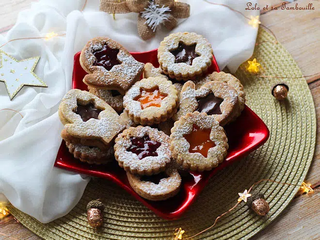 sablés marguerites,marguerite biscuit,recette sablés marguerites,recette biscuit marguerite,recette sablés fondants,recette biscuits fondants,recette sablés fondant confiture,sablés fondants,sablés fondants de noel