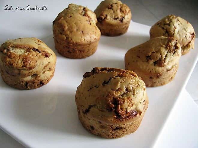 Muffins aux éclats de cacahuètes caramélisées