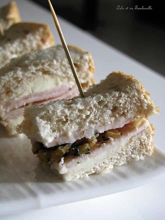 Mini sandwichs au jambon & aux noix
