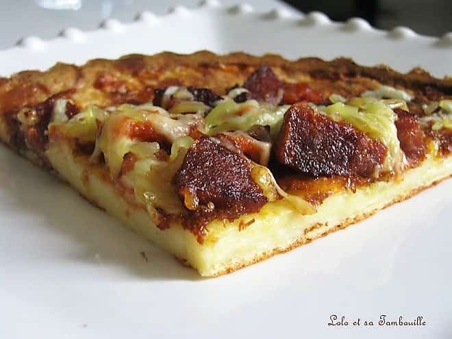 Pizza sans croûte au chorizo, tomate & fromage