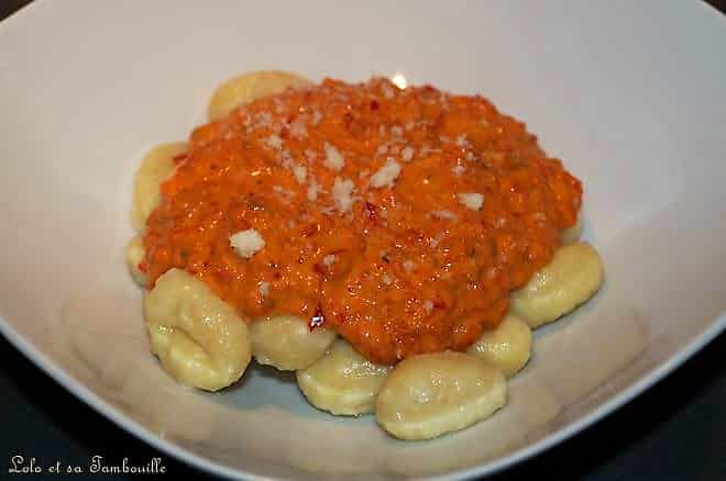 Gnocchis sauce aux poivrons, bacon & parmesan