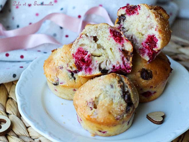 Muffins aux framboises pépites chocolat,muffins framboises pépites de chocolat,muffins framboises pepites chocolat,muffin framboise pepite chocolat blanc,recette muffin framboise pépites de chocolat,recette muffins aux framboises pépites,recette avec des framboises facile et rapide,recette avec des framboises facile,recette avec des framboises sans beurre,recettes avec des framboises congelées,muffin chocolat framboise sans beurre,recette muffin framboise sans beurre,muffins aux framboises sans beurre,muffins aux framboises et pépites de chocolat