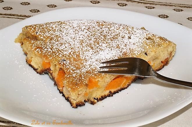 Gâteau à la poêle aux abricots & à la fleur d’oranger