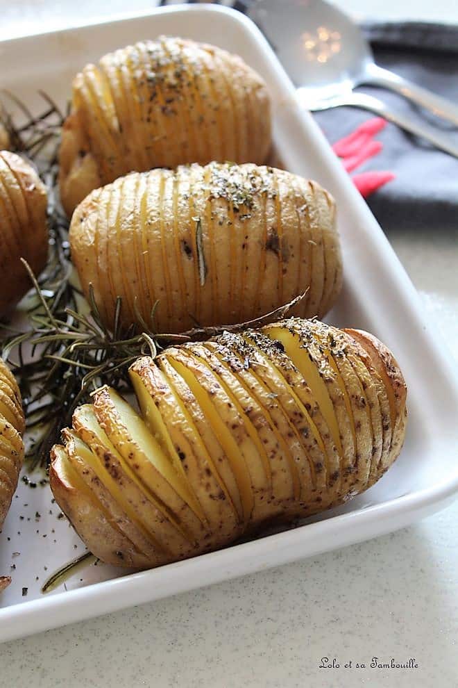 Pommes de terre à la Suédoise {Hasselback Potatoes}