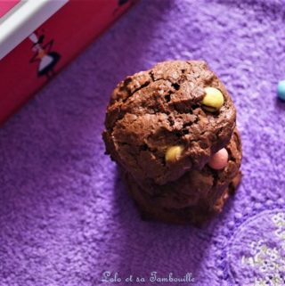 Outrageous chocolate cookies