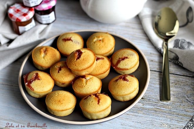 Financiers à la confiture