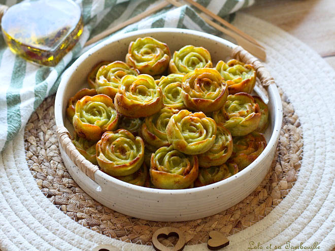 Bouchées au pesto chorizo,Bouchées pesto chorizo,recette pesto chorizo,recette avec pesto et chorizo,bouchées salées faciles,apéritif maison recette,apéritif maison rapide,bouchées au pesto et chorizo moelleuses,recette bouchées salées pesto chorizo,bouchées apéritif faciles maison,bouchées individuelles salées,bouchées facile au pesto,recette bouchées au pesto,recette apéritif au pesto,recette bouchées au pesto et chorizo