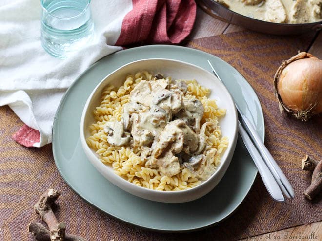 Blancs de poulet à la crème de moutarde