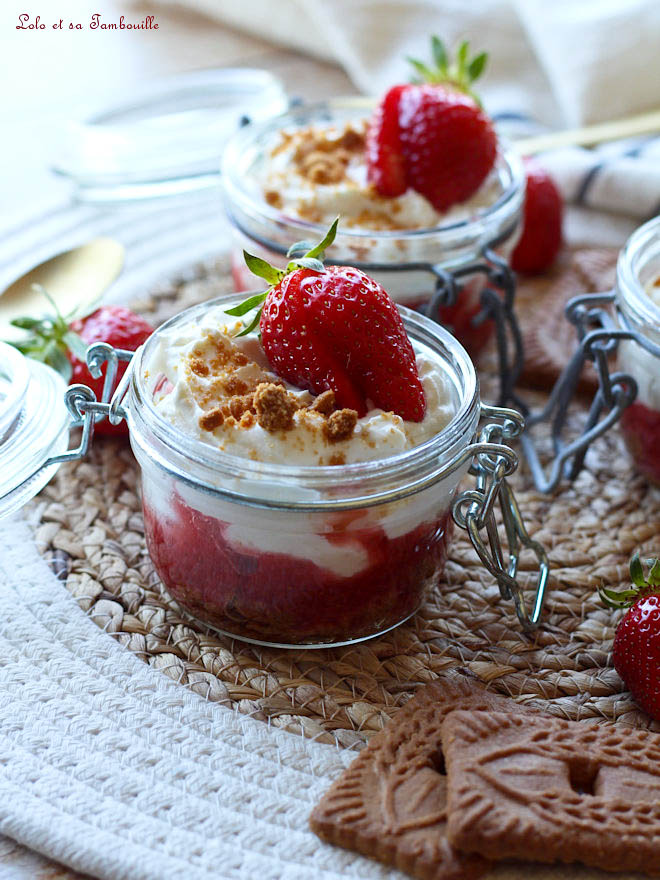 parfaits aux fraises, recette parfaits aux fraises, verrines fraises chantilly, recette verrine fraise chantilly
