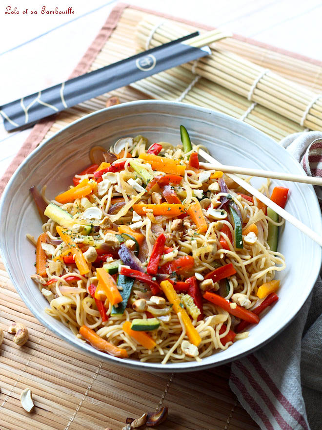 nouilles sautées aux légumes, nouilles sautées soja, recette nouilles sautées chinoises, recette nouilles sautées wok