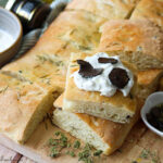 Focaccia à la truffe,focaccia truffe,focaccia huile de truffe,recette focaccia à la truffe,recette focaccia truffe,recette focaccia,recette focaccia italienne,recette focaccia garnie,recette focaccia romarin,recette focaccia truffe burrata,recette focaccia à la truffe burrata,recette focaccia à la truffe et burrata,focaccia à la truffe et burrata,focaccia truffe burrata,focaccia avec de la truffe,recette avec de la truffe,recette avec de la truffe d'été,recette avec de la truffe râpée,recette avec de la truffe fraîche,recette apero avec de la truffe