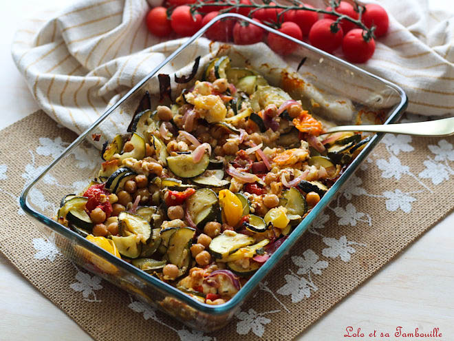 Légumes rôtis à la feta,légumes grillés à la feta,Légumes rôtis feta,légumes grillés feta,Recette légumes rôtis faciles,recettes legumes cuits facile,Plat végétarien feta,Légumes rôtis courgette tomates,Repas sain légumes four,Recette facile légumes rôtis feta,recette legumes rotis feta,Légumes rôtis au four feta,legumes rotis au four feta,Légumes rôtis pois chiches courgettes,Recette été légumes rôtis,recette légumes d'été rôtis au four,recette legumes ete rotis,Cuisine méditerranéenne légumes feta,Légumes rôtis thym ail frais,Idée repas léger feta légumes,Comment faire légumes rôtis feta