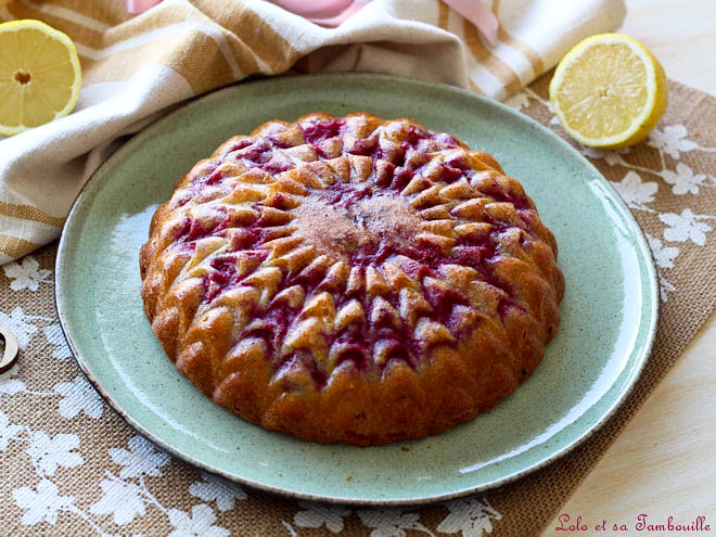 Gâteau rapide citron framboises,Gâteau citron framboises,gâteau citron framboise anniversaire,Dessert citron framboise,gâteau citron framboise,Gâteau fruité facile,gateau fruit facile,gâteau fruits rouges facile,Recette gâteau moelleux,recette gâteau moelleux au citron,Gâteau rapide citron framboise,Moule Igloo Guy Demarle recette,Gâteau pour les beaux jours,Gâteau parfumé citron,parfum gateau citron