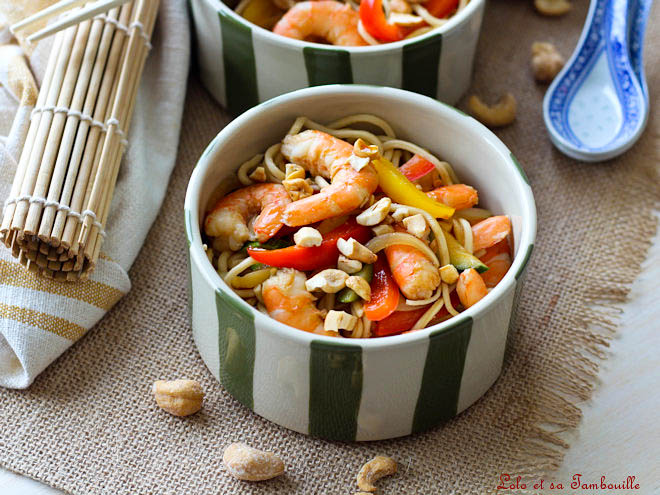 Wok de nouilles aux légumes,Wok nouilles crevettes légumes,Recette wok facile,recette wok facile et rapide,recettes wok electrique facile,recette wok simple,Nouilles sautées crevettes,nouilles sautées crevettes ail,nouilles sautées crevettes recette,nouilles sautées crevettes poivrons,Wok de crevettes sauce soja,wok légumes crevettes sauce soja,wok crevettes nouilles sauce soja,Recette wok de légumes de saison,Wok nouilles courgettes poivrons,Nouilles crevettes et poivrons,nouilles aux crevettes et poivrons,pates crevettes et poivrons,Comment faire un wok de nouilles,Cuisine asiatique facile maison