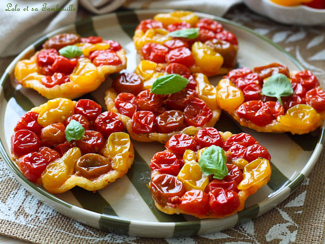Tartelettes tatin tomates cerises,tartes tatin tomates cerises,recette tartelette tatin tomates cerises,mini tartes tatin tomates cerise,Tartelettes tomates cerises et chorizo,Repas léger tatin,Tartelettes tatin individuelles,tartes tatin individuelles,tartelette tatin individuelle,Recette rapide avec tomates du jardin,recette avec tomates du jardin,plat avec tomates du jardin,Moule 6 grands ronds Guy Demarle,moule 6 grand rond guy demarle recette,recette tartelettes tomates cerises chorizo parmesan,recette tartelettes tomates cerises,recette mini tartelette tomate cerise