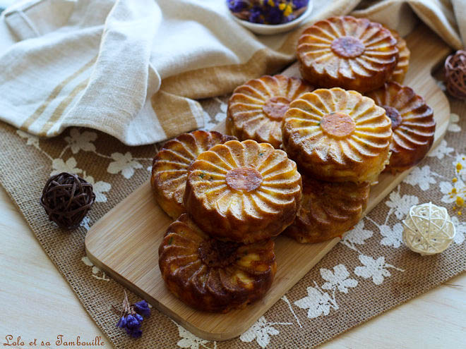 Moelleux aux carottes,gateau aux carottes facile,Recette moelleux salés,recette moelleux sales,Moelleux carottes et cheddar,Moelleux légumes facile,Moelleux aux carottes pesto rosso,Recette facile pour accompagner une salade,Gâteaux salés pour le déjeuner,Moule Flower Power Guy Demarle,moule flower power guy demarle recette,idée recette accompagnement,idée recette accompagnement viande,idee recette accompagnement poisson,idee recette accompagnement soupe