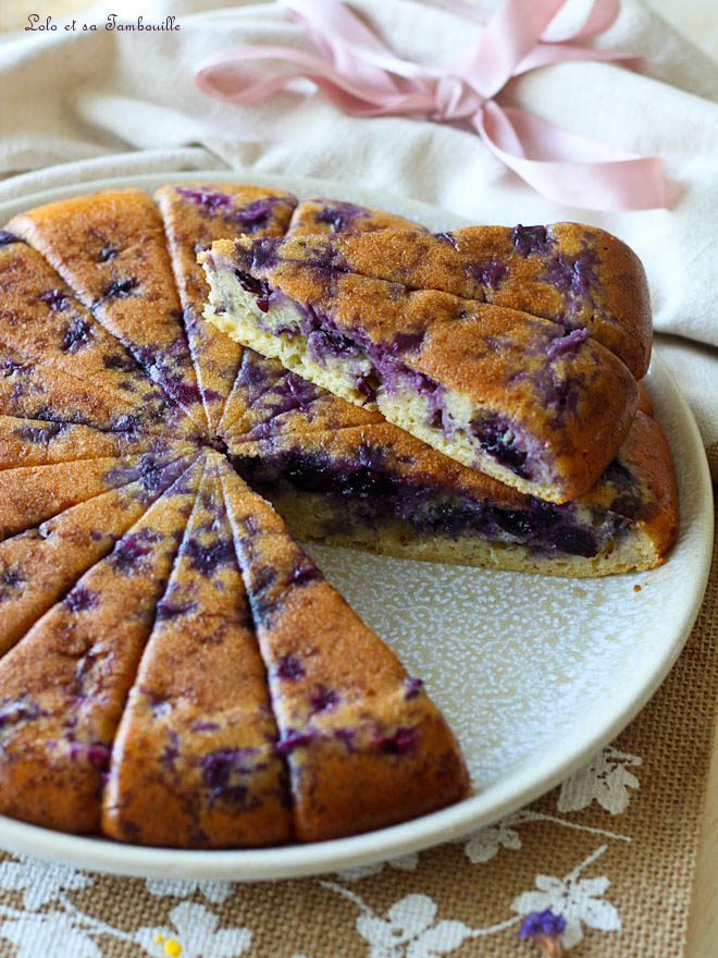 Cake au yaourt & myrtilles dessert yaourt myrtilles, gâteau yaourt myrtille sans beurre, recette cake aux myrtilles leger, gâteau yaourt sans beurre rapide, gâteau aux myrtilles fraîches, Moule à part Ohra Guy Demarle