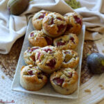 Muffins aux figues,Recette muffins figues moelleux,Muffins figues et pignons de pin,Goûter aux figues,dessert aux figues,dessert aux figues congelées,Recette facile muffins figues,Muffins aux figues du jardin,Pâtisserie avec des figues fraîches,dessert avec des figues fraîches,gâteau avec des figues fraîches,Moule 12 muffins droits Ohra Guy Demarle,Alliance figues pignons sucré,muffins figues pignons,muffins figues pignons de pin