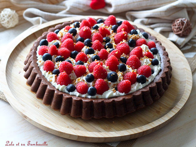 Tarte renversée chocolat fruits rouges,Recette tarte anniversaire,recette gâteau anniversaire garçon,Gâteau au chocolat et fruits rouges,dessert chocolat et fruits rouges,Tarte renversée gourmande,Tarte renversée moule Guy Demarle,moule tarte renversée guy demarle,moule tarte renversée guy demarle recette,Tarte au chocolat framboises myrtilles,Recette pour moule tarte renversée,recette moule tarte renversée demarle,recette pour moule à tarte renversée,Dessert aux fruits rouges de saison