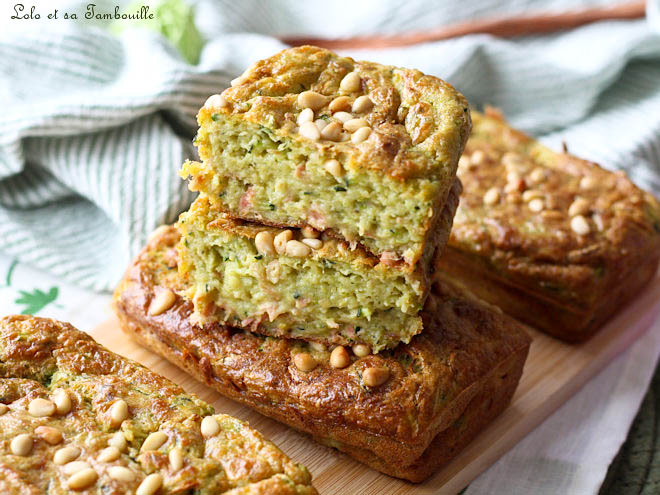 Cake aux courgettes thon,cake courgettes thon,cake courgette thon healthy,Cake courgettes et mascarpone,Recette cake thon et courgette,Moule 6 cakes hauts Guy Demarle,cake facile courgettes thon,recette facile cake courgette thon,Recette anti-gaspi courgettes,recette anti gaspi courgette,Comment faire un cake salé moelleux,comment faire un cake salé bien moelleux,Cake moelleux aux courgettes thon,cake moelleux courgette thon,Cake moelleux aux courgettes,gateau moelleux aux courgettes et parmesan