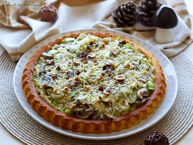 Tarte renversée aux poireaux,tarte renversée poireaux champignons,recette tarte renversée poireaux champignons,Tarte poireaux champignons moelleuse,Tarte renversée salée recette,recette tarte renversée salée,recette tarte renversée salée guy demarle,Tarte salée légère et saine,Recette tarte moelleuse sans pâte