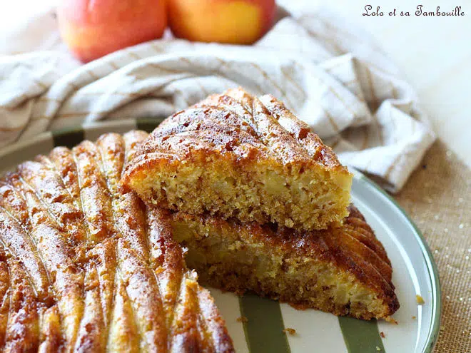 Gâteau moelleux pommes caramel,recette moelleux pommes caramel,recette fondant pommes caramel,recette gateau pommes caramel,recette gateau pommes caramel beurre salé,recette dessert pommes caramel,recette gâteau moelleux pommes caramel,Gâteau pommes caramel moelleux,gateau pomme caramel moelleux,gateau pomme caramel fondant,gateau moelleux pommes caramel beurre sale,gâteau extra moelleux aux pommes et caramel,Moelleux aux pommes gourmand,gâteau aux pommes gourmand,dessert aux pommes gourmand,Gâteau moelleux pommes caramel facile à faire,dessert pommes caramel,gâteau pommes caramel