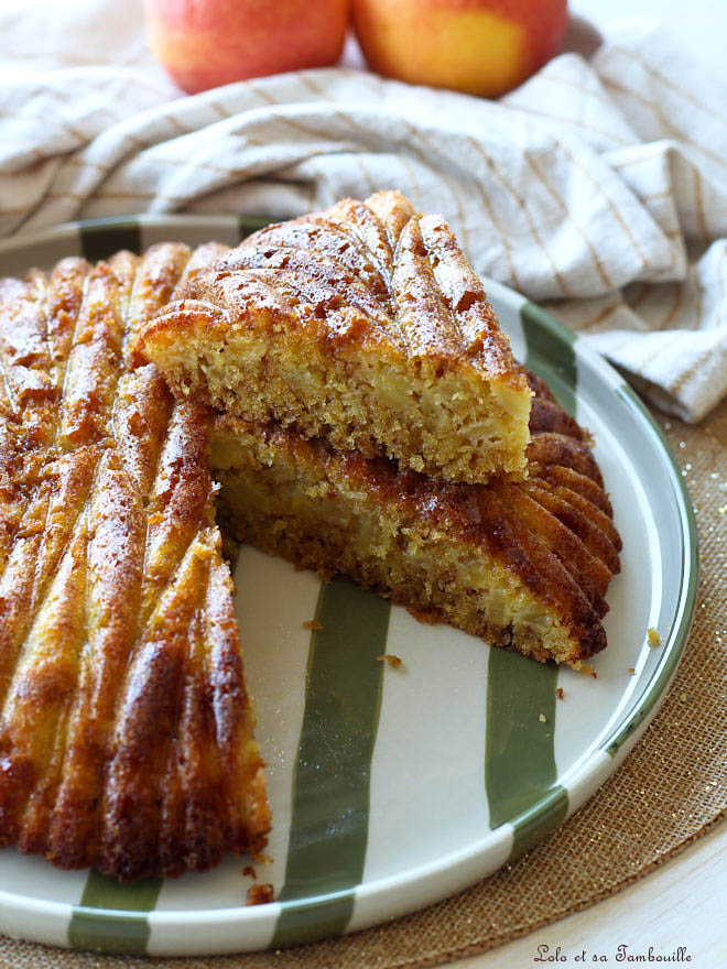 Gâteau moelleux pommes & caramel recette fondant pommes caramel, recette dessert pommes caramel, gateau pomme caramel moelleux, gâteau extra moelleux aux pommes et caramel, dessert aux pommes gourmand, gâteau pommes caramel