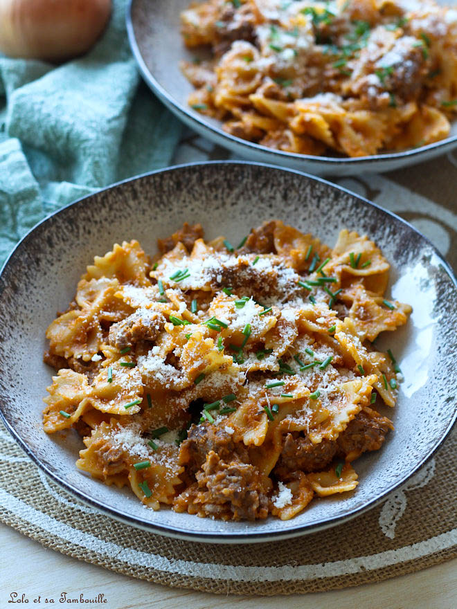 Pâtes express à la chair à saucisse Pâtes à la chair à saucisse, recette spaghetti chair à saucisse, recette pâtes facile et rapide pour le soir, Plat familial économique, Recette de pasta simple et savoureuse, idée repas avec de la chair à saucisse