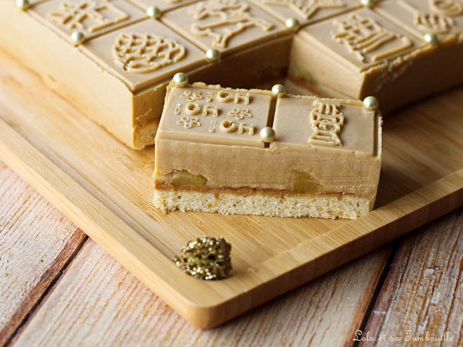 Entremets pommes spéculoos,dessert pommes spéculoos,entremet pommes spéculoos,entremet pomme spéculoos caramel,recette entremets pommes spéculoos,recette dessert pomme spéculoos,recette entremet pomme speculoos,recette dessert pomme speculoos,recette entremet speculoos pomme caramel,Entremets de Noël facile,dessert de noel facile,dessert de noël facile et original,dessert de noel rapide,dessert noël facile qui impressionne,Entremets pommes spéculoos noisette,Dessert de fête facile et rapide,dessert de noël facile et rapide,recette gâteau de fête facile et rapide,recette dessert de noël facile et rapide,Tapis décor Douceurs de Noël