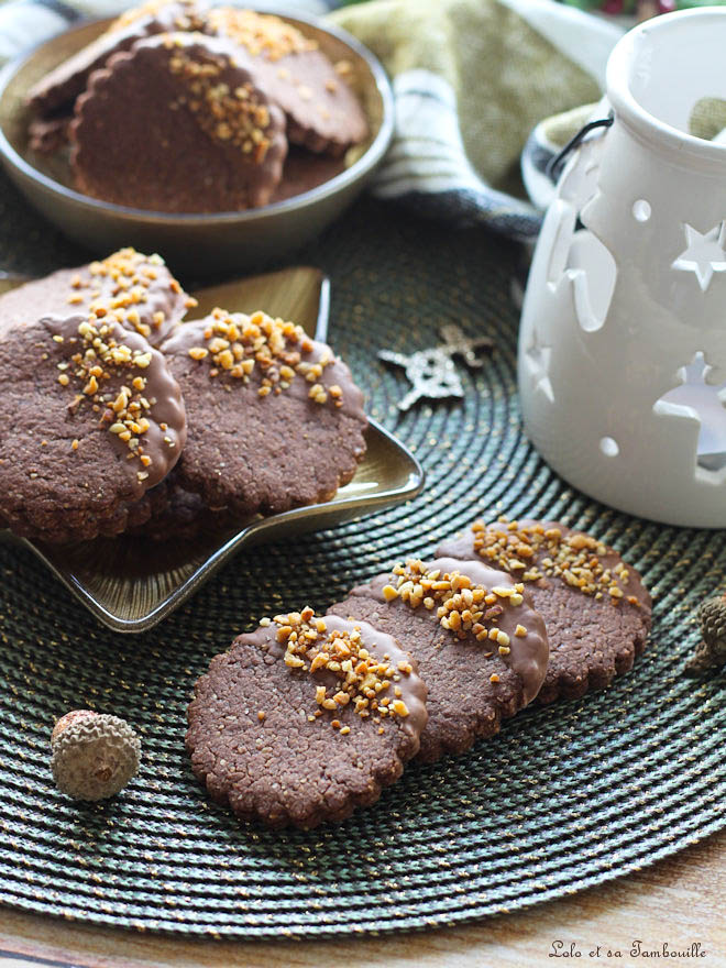 Bredeles au chocolat & pralin bredele au chocolat recette, recette bredeles au chocolat, Sablés chocolat pralin, biscuit de noel simple a faire