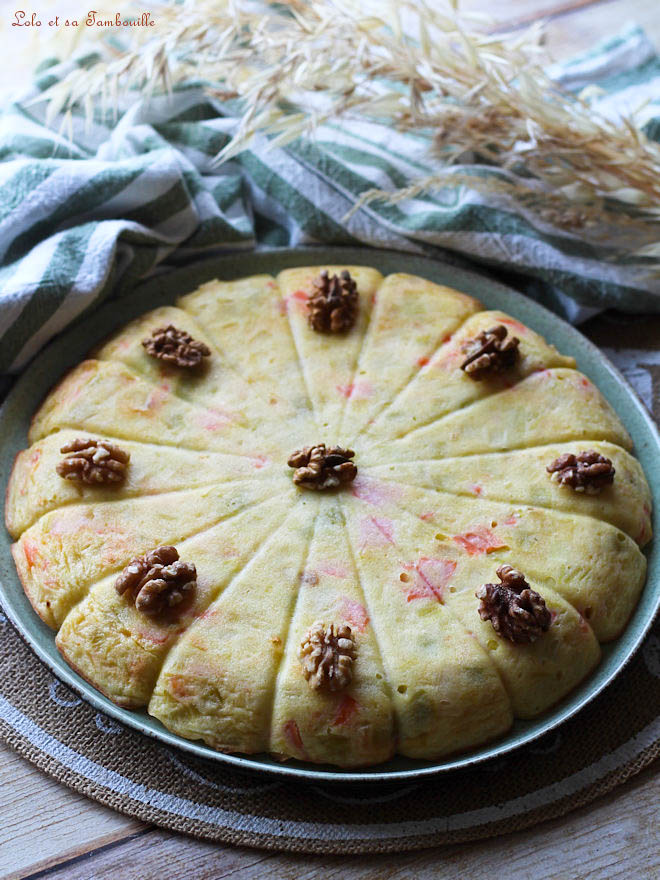 Gâteau léger aux poireaux & truite fumée Gâteau léger aux poireaux, gâteau salé léger fromage blanc, gâteau salé healthy, recette gâteau salé fromage blanc, recette légère poireaux fromage blanc, recette équilibrée poireaux