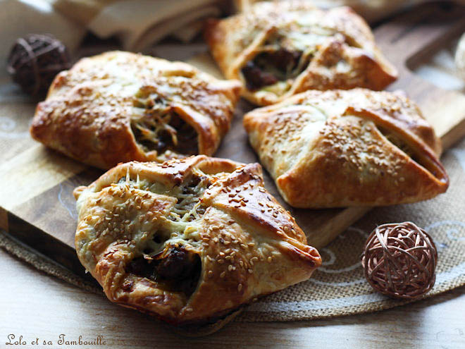 feuilletés poireaux viande hachée,feuilletés aux poireaux viande,feuilleté poireaux viande hachée,poireaux viande hachée recette facile,feuilletés croustillants au four,feuilletés pour repas du soir,recette simple et rapide poireaux,feuilletés à la viande et légumes,feuilleté à la viande hachée et légumes,recette feuilletés à la viande et légumes,recette feuilletés poireaux viande,feuilletés poireaux viande recette,recette feuilletés repas,recette feuilleté salé repas