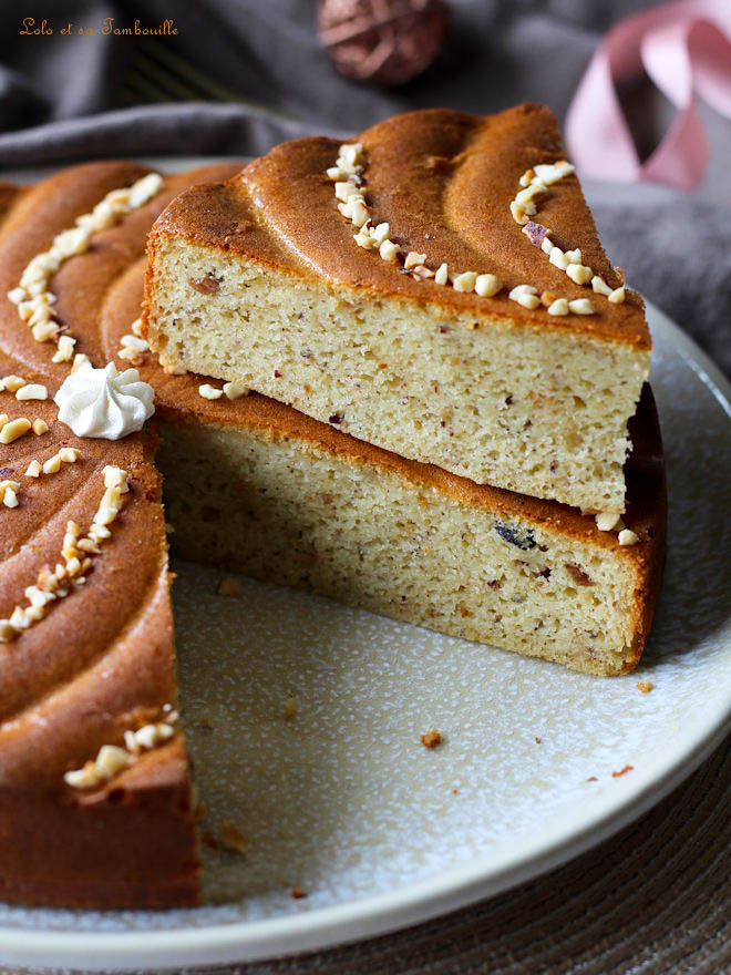 Cake au chocolat blanc & noisettes cake chocolat blanc noisette, cake au chocolat blanc recette, cake chocolat blanc et noisettes facile, recette cake chocolat blanc moelleux, gâteau chocolat blanc facile, cake moelleux noisettes maison