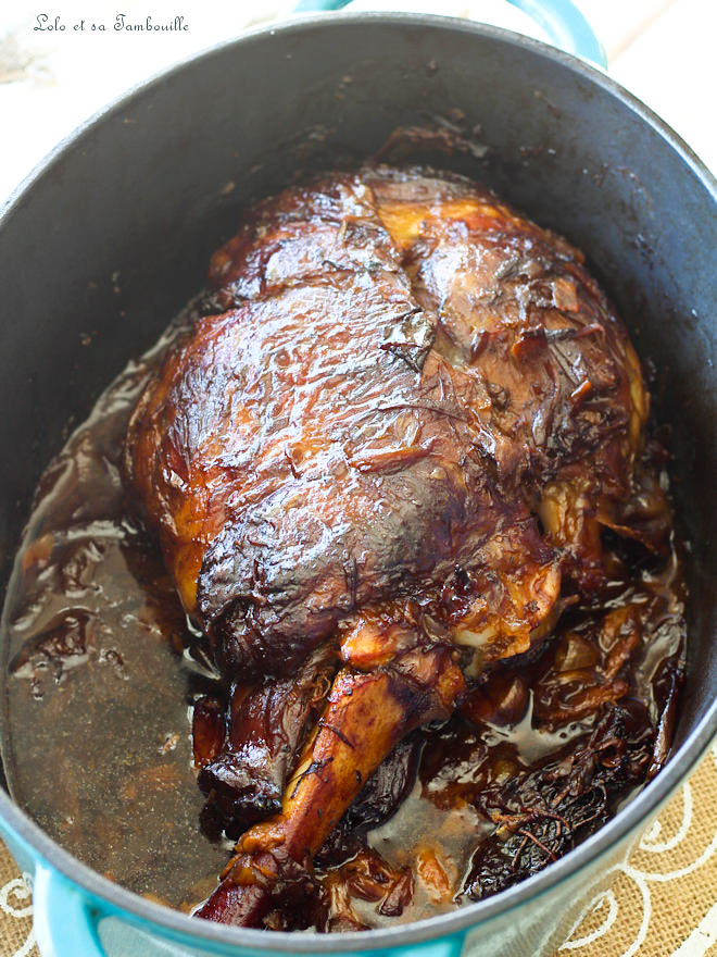 Gigot d'agneau de sept heures gigot d agneau de 7 heures en cocotte au four, gigot d agneau de 7 heures recette, gigot d agneau fondant au four, gigot d agneau confit au four, recette gigot d’agneau, recette gigot d agneau au miel, gigot d agneau de 7 heures au four en confit, recette gigot d’agneau de Pâques