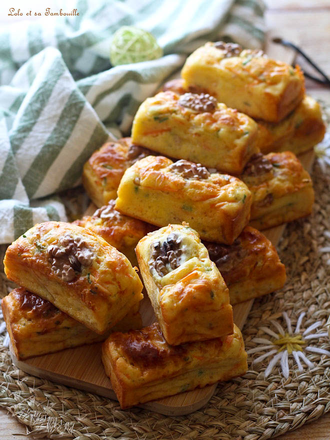 Cakes aux carottes & boursin Cakes aux carottes boursin, cake salé carottes, recette cake salé carottes fromage, cake salé au Boursin facile, cake salé au boursin, cake carottes boursin recette