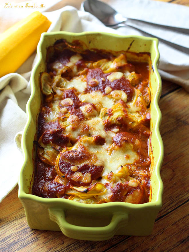 Gratin de courgettes à la sauce tomate gratin de courgettes à la sauce tomate, gratin de courgettes sauce tomates oignons, gratin courgettes tomates mozzarella, recette de courgettes à la sauce tomate et mozzarella, courgettes sauce tomate mozzarella