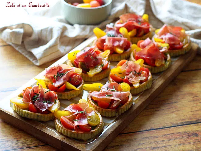 Tartelettes renversées aux courgettes & tomates cerises