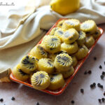 bouchées citron chocolat,Bouchées au citron & pépites de chocolat,bouchées au citron et chocolat,mini bouchées citron chocolat,recette bouchées citron chocolat,bouchées moelleuses citron,bouchées au citron,petites bouchées au citron,dessert citron chocolat,moule 35 Mini Cyclones OHRA,moule mini cyclones guy demarle,moule 35 mini cyclones guy demarle