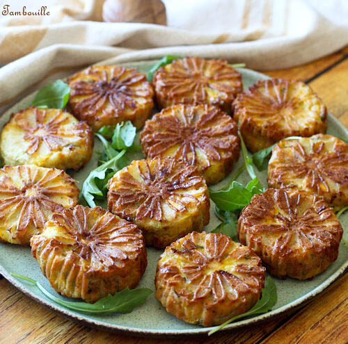 invisibles au thon et courgettes,invisible courgette thon,gateau invisible salé courgette,invisible aux courgettes recette,invisible aux courgettes ww,invisible aux courgettes et parmesan,gateau invisible aux courgettes et parmesan,recette courgette thon,invisible salé,recette gateau invisible salé,invisible courgette pesto,recette facile courgette thon,recette light courgette thon,moule 12 Pâquerettes Guy Demarle,mandoline verticale OHRA Guy Demarle